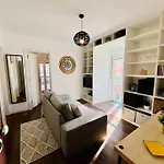 Appartement Modern Comfort Within Ancient Streets *