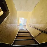 Appartement Modern Comfort Within Ancient Streets Lissabon